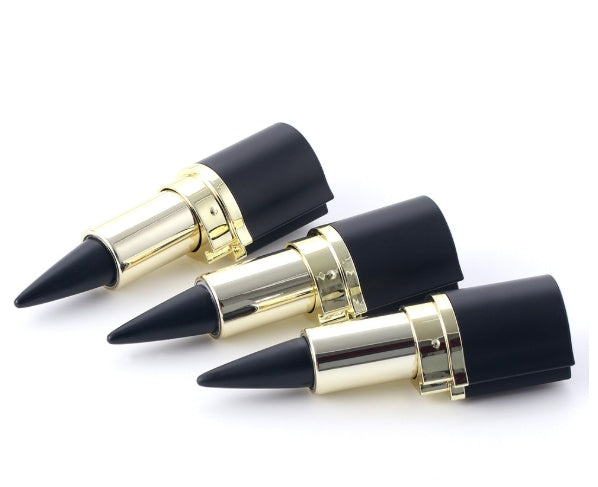 Vattentät svart eyeliner